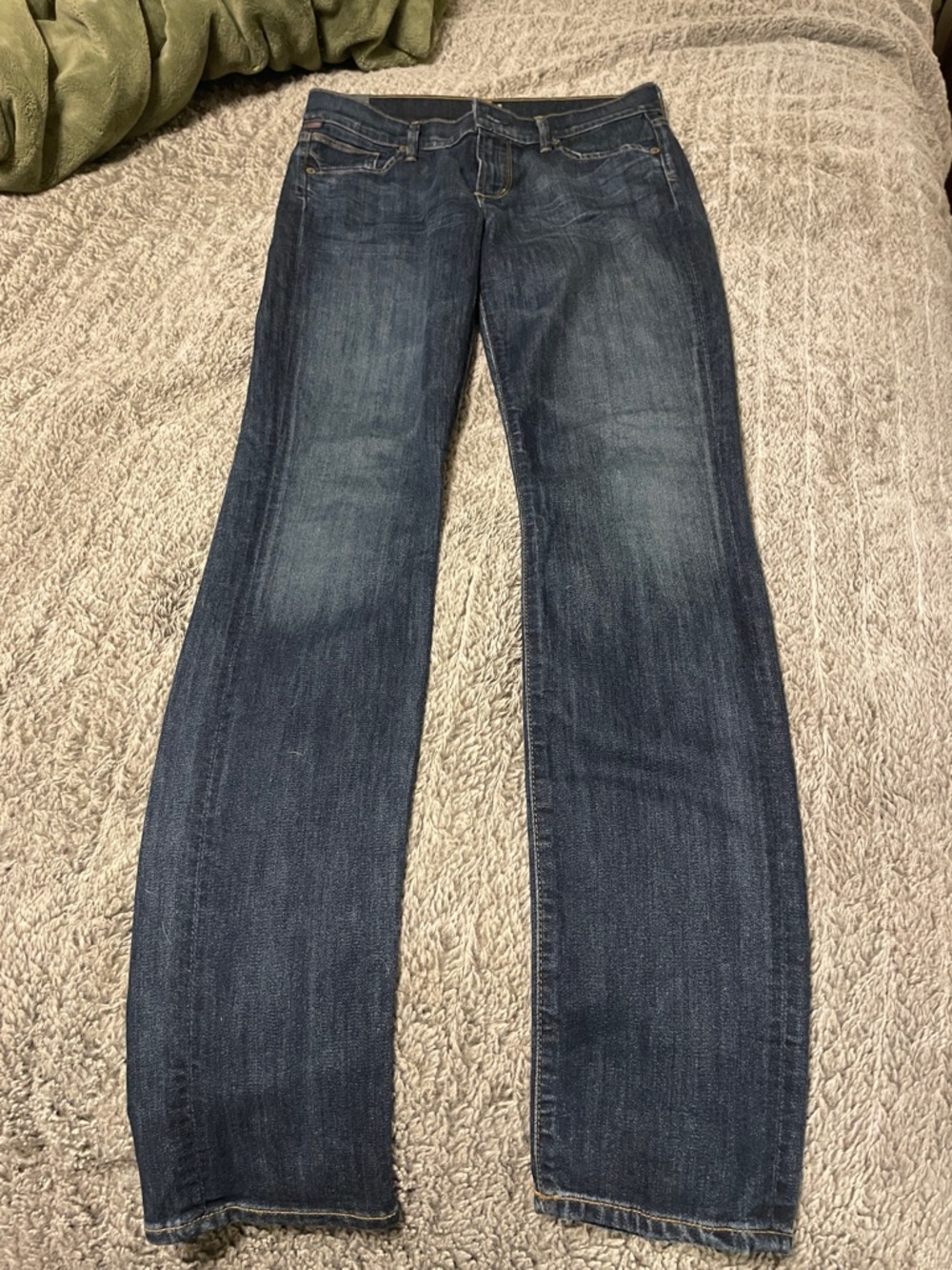 Citizens Of Humanity Mid to Dark Blue Straight Leg Jeans